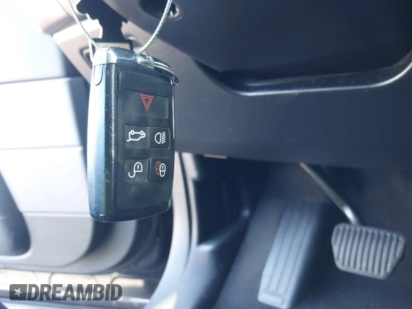 2018 Land Rover Range Rover Sport SE с VIN SALWG2RVXJA699948, выставлен на аукционе IAAI как лот 41606181 с пробегом 115 834 миль миль и . История ставок и продаж доступна на DreamBid. Изображение 11.