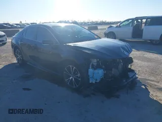 2019 Toyota Camry LE z VIN 4T1B11HK7KU748219, wystawiony jako IAAI lot #41864602 z przebiegiem 29 978 mil mil oraz . Historia ofert i sprzedaży dostępna na DreamBid. Obrazek 1.