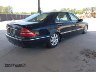 2000 Mercedes-Benz S 320/430/500 z VIN WDBNG75JXYA122235, wystawiony jako IAAI lot #42312244 z przebiegiem 213 967 mil mil oraz . Historia ofert i sprzedaży dostępna na DreamBid. Obrazek 4.