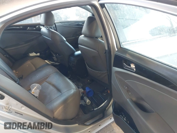 2014 Hyundai Sonata SE with VIN 5NPEC4AC2EH938525, listed as a IAAI auction lot 41117231 with 85,414 mi miles and . Bid and sale history available at DreamBid. Image 8.