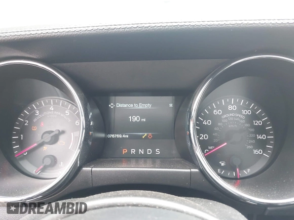 2015 Ford Mustang EcoBoost z VIN 1FA6P8TH6F5370313, wystawiony jako IAAI lot #42206594 z przebiegiem 76 769 mil mil oraz . Historia ofert i sprzedaży dostępna na DreamBid. Obrazek 7.
