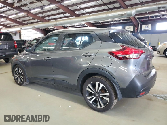 2018 Nissan Kicks SV z VIN 3N1CP5CUXJL544761, wystawiony jako Copart lot #57390865 z przebiegiem 150 260 mil mil oraz Czysty tytuł • Clean title. Historia ofert i sprzedaży dostępna na DreamBid. Obrazek 2.