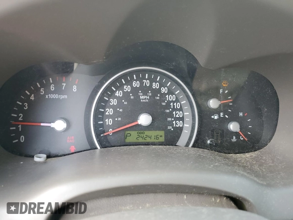 2006 Kia Sedona LX with VIN KNDMB233X66070866, listed as a Copart auction lot 71335794 with 242,416 mi miles and Salvage Title. Bid and sale history available at carsss.com. Image 9.
