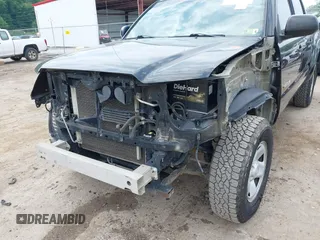 2015 Toyota Tacoma PreRunner with VIN 3TMJU4GN5FM189557, listed as a IAAI auction lot 42387542 with 189,188 mi miles and . Bid and sale history available at DreamBid. Image 6.