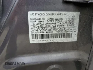 2018 Acura ILX Premium z VIN 19UDE2F81JA000369, wystawiony jako Copart lot #73662154 z przebiegiem 71 730 mil mil oraz Szkoda całkowita • Salvage title. Historia ofert i sprzedaży dostępna na DreamBid. Obrazek 13.