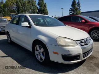 2008 Volkswagen Jetta Sedan SE with VIN 3VWRM71K38M055309, listed as a Copart auction lot 51764715 with 208,177 mi miles and Clean Title. Bid and sale history available at carsss.com. Image 4.