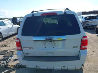 2011 Ford Escape Limited с VIN 1FMCU0EG8BKB72433, выставлен на аукционе IAAI как лот 42225233 с пробегом 177 319 миль миль и . История ставок и продаж доступна на DreamBid. Изображение 17.