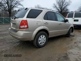 2005 Kia Sorento LX with VIN KNDJD733655476979, listed as a Copart auction lot 44120575 with 115,990 mi miles and Salvage Title. Bid and sale history available at carsss.com. Image 3.