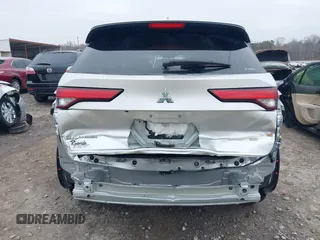 2022 Mitsubishi Outlander SE z VIN JA4J4UA89NZ068444, wystawiony jako IAAI lot #41800644 z przebiegiem 48 793 mil mil oraz . Historia ofert i sprzedaży dostępna na DreamBid. Obrazek 17.