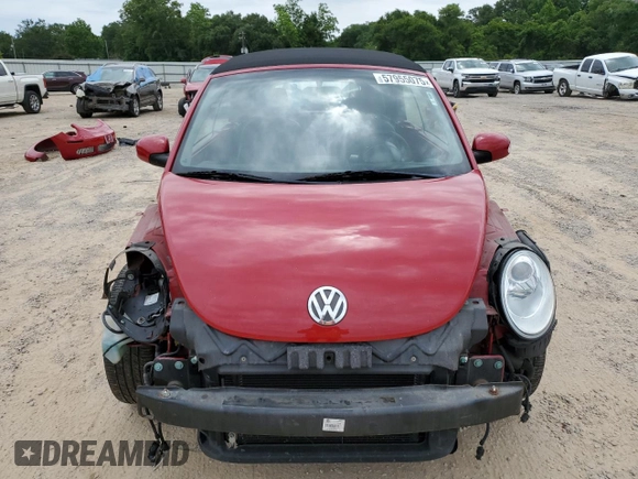2006 Volkswagen Beetle z VIN 3VWRF31Y56M303323, wystawiony jako Copart lot #57955075 z przebiegiem 87 996 mil mil oraz Szkoda całkowita • Salvage title. Historia ofert i sprzedaży dostępna na DreamBid. Obrazek 5.