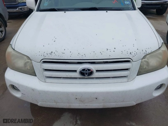 2004 Toyota Highlander with VIN JTEDP21A740028377, listed as a IAAI auction lot 41945237 with 206,315 mi miles. Bid and sale history available at carsss.com. Image 6.