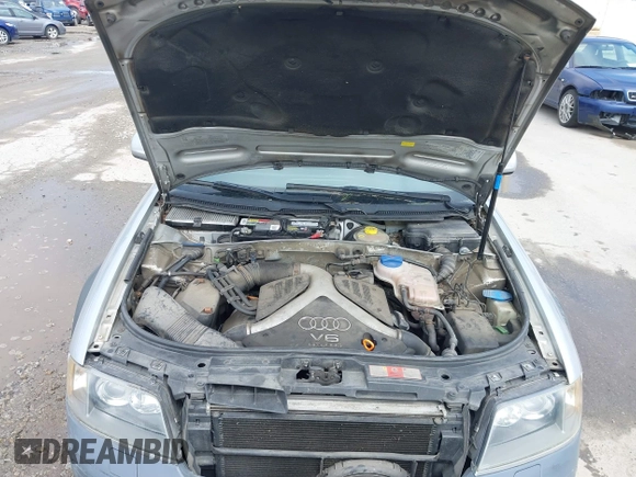 2004 Audi allroad A6 V8 with VIN WA1YD64B24N017052, listed as a IAAI auction lot 42085824 with 151,368 mi miles and . Bid and sale history available at DreamBid. Image 10.