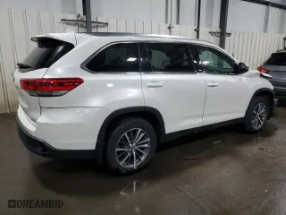 2019 Toyota Highlander SE with VIN 5TDJZRFH6KS564781, listed as a Copart auction lot 49109065 with 90,282 mi miles and Salvage Title. Bid and sale history available at carsss.com. Image 3.