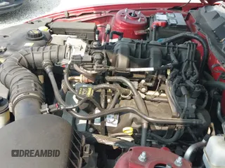 2010 Ford Mustang V6 с VIN 1ZVBP8AN7A5176316, выставлен на аукционе IAAI как лот 43147475 с пробегом 53 675 миль миль и . История ставок и продаж доступна на DreamBid. Изображение 19.