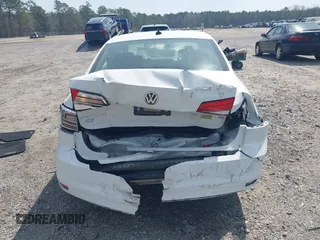 2015 Volkswagen Jetta Sedan 1.8T SE with VIN 3VWD17AJXFM249990, listed as a IAAI auction lot 41810073 with 127,683 mi miles. Bid and sale history available at carsss.com. Image 16.
