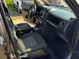 2016 Jeep Patriot Sport z VIN 1C4NJPBA9GD547711, wystawiony jako Copart lot #64280195 z przebiegiem 85 611 mil mil oraz Szkoda całkowita • Salvage title. Historia ofert i sprzedaży dostępna na DreamBid. Obrazek 5.