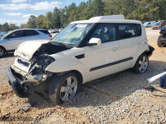 2010 Kia Soul ! with VIN KNDJT2A27A7111919, listed as a Copart auction lot 48813615 with 243,271 mi miles and Salvage Title. Bid and sale history available at carsss.com. Image 1.