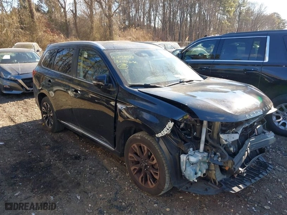 2018 Mitsubishi Outlander PHEV SEL with VIN JA4J24A56JZ040509, listed as a IAAI auction lot 41293973 with 150753 miles. Bid and sale history available at carsss.com. Image 13.
