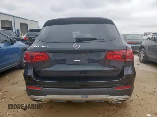 2022 Mercedes-Benz GLC 300 with VIN W1N0G8DBXNG114598, listed as a Copart auction lot 55828375 with 32,978 mi miles and Salvage title. Bid and sale history available at DreamBid. Image 6.