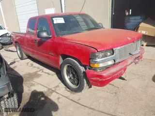 2001 Chevrolet Silverado 1500 LS with VIN 2GCEC19T311323447, listed as a IAAI auction lot 41651856 with 228,278 mi miles. Bid and sale history available at carsss.com. Image 1.
