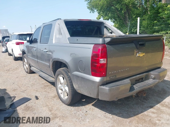 2009 Chevrolet Avalanche z VIN 3GNFK32YX9G201915, wystawiony jako IAAI lot #42470876 z przebiegiem 244 241 mil mil oraz . Historia ofert i sprzedaży dostępna na DreamBid. Obrazek 3.