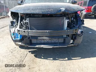 2021 Chevrolet TrailBlazer LT with VIN KL79MRSL5MB045756, listed as a IAAI auction lot 41695204 with 35,852 mi miles. Bid and sale history available at carsss.com. Image 6.