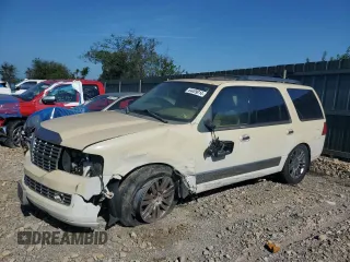 2008 Lincoln Navigator with VIN 5LMFU28508LJ12942, listed as a Copart auction lot 64409014 with 239,091 mi miles and Non Repairable. Bid and sale history available at carsss.com. Image 1.