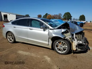 2016 Ford Fusion Titanium Hybrid with VIN 3FA6P0RU2GR114027, listed as a Copart auction lot 85223884 with Not provided miles and Salvage title. Bid and sale history available at DreamBid. Image 4.