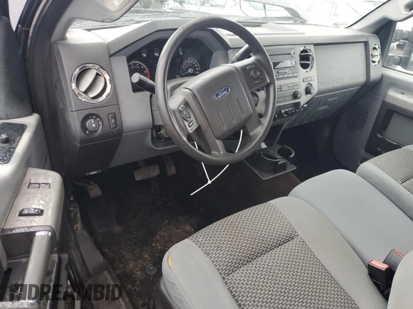 2013 Ford F-250 XL with VIN 1FTBF2B68DEA82735, listed as a Copart auction lot 58543855 with 106,710 mi miles and Salvage title. Bid and sale history available at DreamBid. Image 8.
