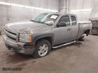 2008 Chevrolet Silverado 1500 LT w/1LT with VIN 2GCEK190881254869, listed as a IAAI auction lot 41391830 with 100,634 mi miles. Bid and sale history available at carsss.com. Image 2.
