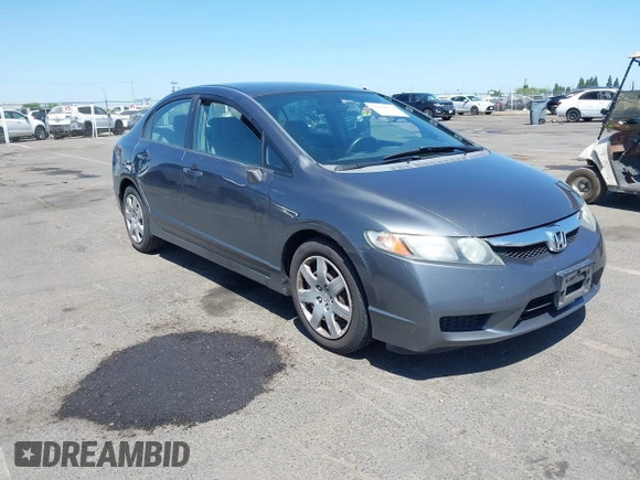 2009 Honda Civic LX z VIN 2HGFA16569H302404, wystawiony jako IAAI lot #42348074 z przebiegiem 157 897 mil mil oraz . Historia ofert i sprzedaży dostępna na DreamBid. Obrazek 1.