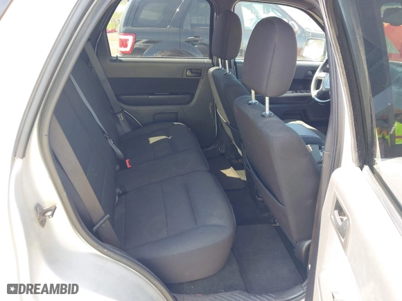 2010 Ford Escape XLT with VIN 1FMCU0D79AKB28893, listed as a IAAI auction lot 42123988 with 200,471 mi miles. Bid and sale history available at carsss.com. Image 8.