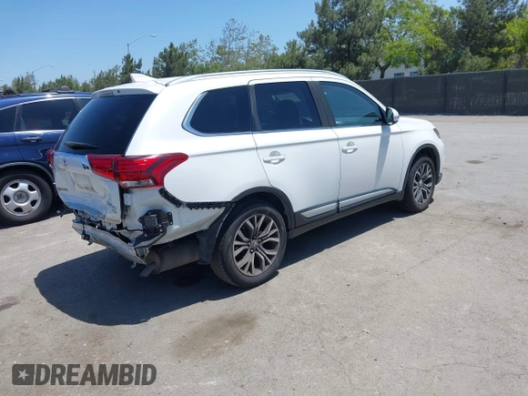 2018 Mitsubishi Outlander SE with VIN JA4AD3A36JZ061024, listed as a IAAI auction lot 42281627 with 245,456 mi miles and . Bid and sale history available at DreamBid. Image 4.
