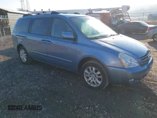 2007 Kia Sedona LX with VIN KNDMB233676112774, listed as a IAAI auction lot 41753103 with 131,309 mi miles. Bid and sale history available at carsss.com. Image 1.