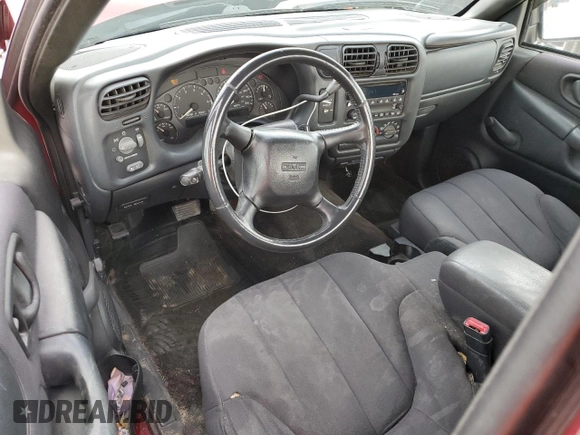 2003 GMC Sonoma with VIN 1GTCS19H138149514, listed as a Copart auction lot 45672985 with 193,570 mi miles and Salvage Title. Bid and sale history available at DreamBid. Image 8.