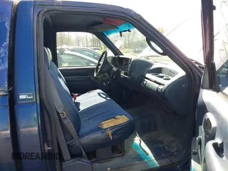 1996 GMC Sierra 1500 with VIN 1GTGC24F7TZ541482, listed as a IAAI auction lot 41968945 with 195,351 mi miles and . Bid and sale history available at DreamBid. Image 5.