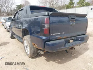 2008 Chevrolet Avalanche LTZ with VIN 3GNFK12348G263981, listed as a IAAI auction lot 41969035 with 246,182 mi miles and . Bid and sale history available at DreamBid. Image 3.