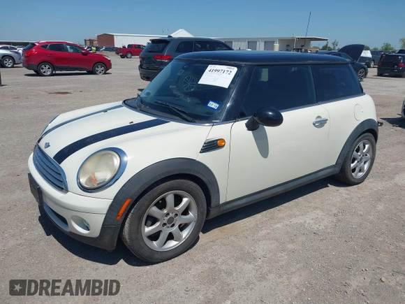 2008 MINI Hardtop with VIN WMWMF33568TT61619, listed as a IAAI auction lot 41997172 with Not Provided miles and . Bid and sale history available at DreamBid. Image 2.