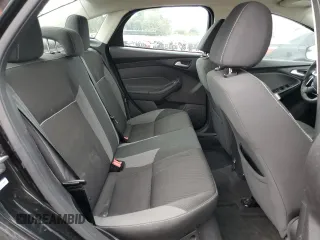 2013 Ford Focus SE z VIN 1FADP3F20DL335132, wystawiony jako Copart lot #61042315 z przebiegiem 149 443 mil mil oraz Czysty tytuł • Clean title. Historia ofert i sprzedaży dostępna na DreamBid. Obrazek 10.