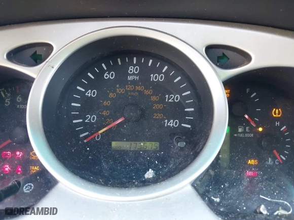 2005 Toyota Highlander with VIN JTEDP21A350050118, listed as a IAAI auction lot 41997508 with 173,675 mi miles. Bid and sale history available at carsss.com. Image 7.