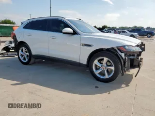 2019 Jaguar F-Pace 25t Premium with VIN SADCJ2FX3KA397408, listed as a Copart auction lot 59347685 with 19,340 mi miles and Salvage title. Bid and sale history available at DreamBid. Image 4.