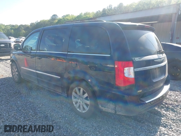 2015 Chrysler Town & Country Touring with VIN 2C4RC1BG0FR654588, listed as a IAAI auction lot 42001538 with 175,403 mi miles. Bid and sale history available at carsss.com. Image 3.