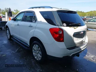 2010 Chevrolet Equinox LT w/2LT with VIN 2CNALPEW5A6400660, listed as a IAAI auction lot 41939736 with 267,594 mi miles. Bid and sale history available at carsss.com. Image 3.