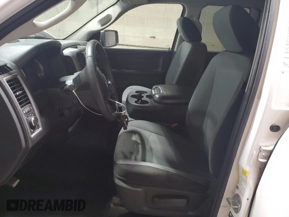 2021 Ram 1500 Tradesman z VIN 1C6RR7FG2MS564387, wystawiony jako Copart lot #60854825 z przebiegiem 176 835 mil mil oraz Czysty tytuł • Clean title. Historia ofert i sprzedaży dostępna na DreamBid. Obrazek 7.