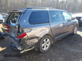 2017 Toyota Sienna LE Auto Access Seat с VIN 5TDKZ3DC9HS772056, выставлен на аукционе IAAI как лот 41435461 с пробегом 158 777 миль миль и . История ставок и продаж доступна на DreamBid. Изображение 4.