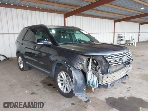 2017 Ford Explorer XLT with VIN 1FM5K7D80HGD04842, listed as a IAAI auction lot 41911091 with 90,680 mi miles and . Bid and sale history available at carsss.com. Image 1.