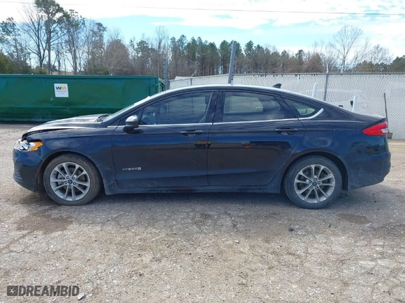 2019 Ford Fusion Hybrid SE with VIN 3FA6P0LU3KR273527, listed as a IAAI auction lot 41705167 with 169,020 mi miles. Bid and sale history available at carsss.com. Image 14.