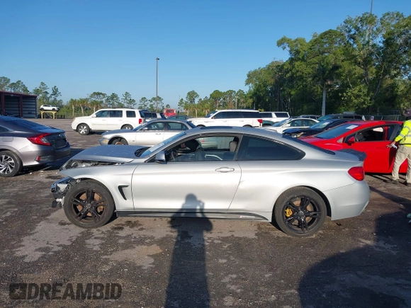 2015 BMW 4 Series 428i xDrive z VIN WBA3N9C56FK246118, wystawiony jako IAAI lot #41923623 z przebiegiem 113 207 mil mil oraz . Historia ofert i sprzedaży dostępna na DreamBid. Obrazek 15.