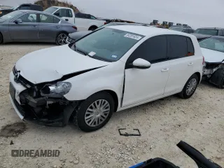 2012 Volkswagen Golf w/Conv & Sunroof z VIN WVWDB7AJ5CW165216, wystawiony jako Copart lot #84391624 z przebiegiem 38 886 mil mil oraz Szkoda całkowita • Salvage title. Historia ofert i sprzedaży dostępna na DreamBid. Obrazek 1.
