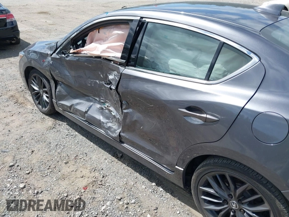 2021 Acura ILX Premium with VIN 19UDE2F82MA005584, listed as a IAAI auction lot 40176167 with 38,951 mi miles and . Bid and sale history available at DreamBid. Image 6.